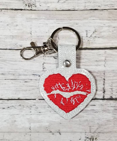 Lip Heart Snap Tab Digital File